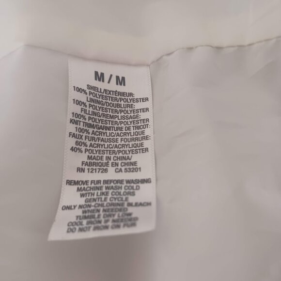 Aeropostale Women’s M White Puffer Jacket Faux Fur Hood Quilted Winter Coat - Picture 3 of 9